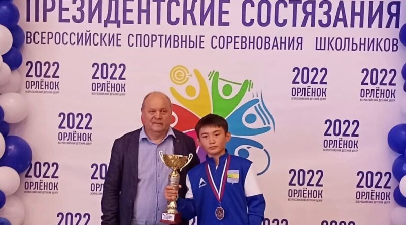 На всероссийских соревнованиях юный астраханец завоевал серебро в шахматах